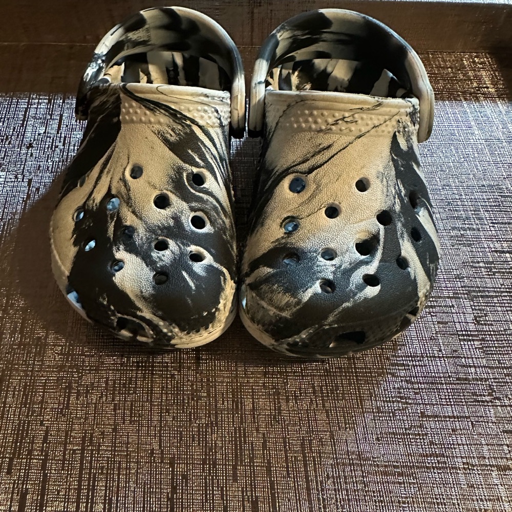 Kids Black & White marble CROCS